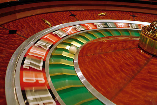 Live dealer at idn cash No Commission Baccarat table with multiple camera angles